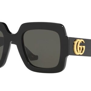 Gucci Black Sunglasses with Oversized Square Frame and Gold Logo
